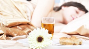 ¿Dormir después de comer es malo?